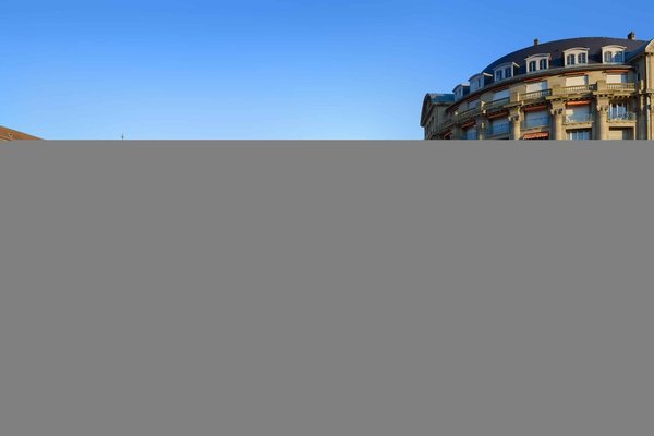 Les trésors cachés des îles d'Åland: aventurez-vous à vélo et découvrez leurs châteaux historiques!